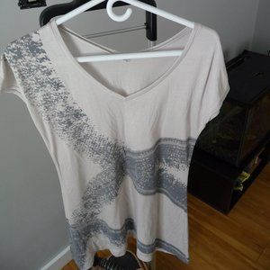 VINTAGE ITALIAN VISCOSE ASYMMETRICAL HEMLINE GREY GRAFIC T-SHIRT /TUNIC SIZE M